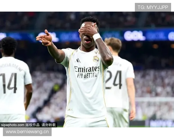 皇马伤病名单扩大后防线影响已显现,赛季走势面临考验 皇马伤病名单扩大后防线影响已显现,赛季走势面临考验