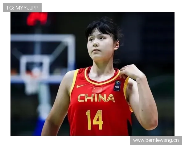 李月汝买的那辆豪车，邻居都开始怀疑篮球和豪门的区别了