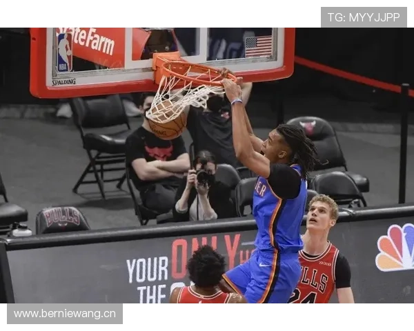 摩西·马龙低位强攻主导内线，篮板嗅觉拉开胜负差距